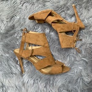 Tan Cape Robin Heels
